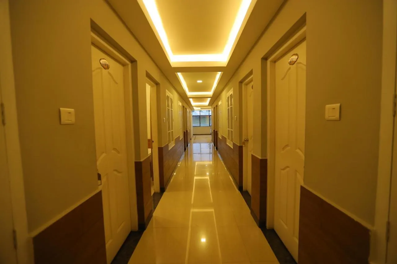 Sapphire Inn Nedumbassery Hotel