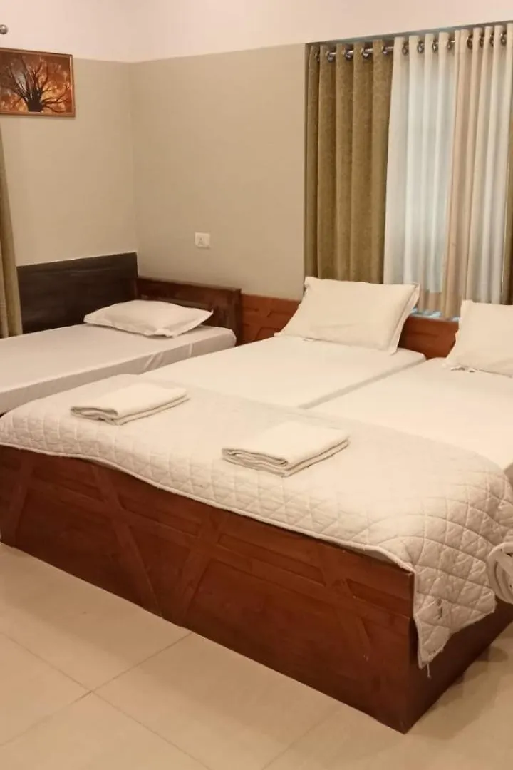 Sapphire Inn Nedumbassery Hotel